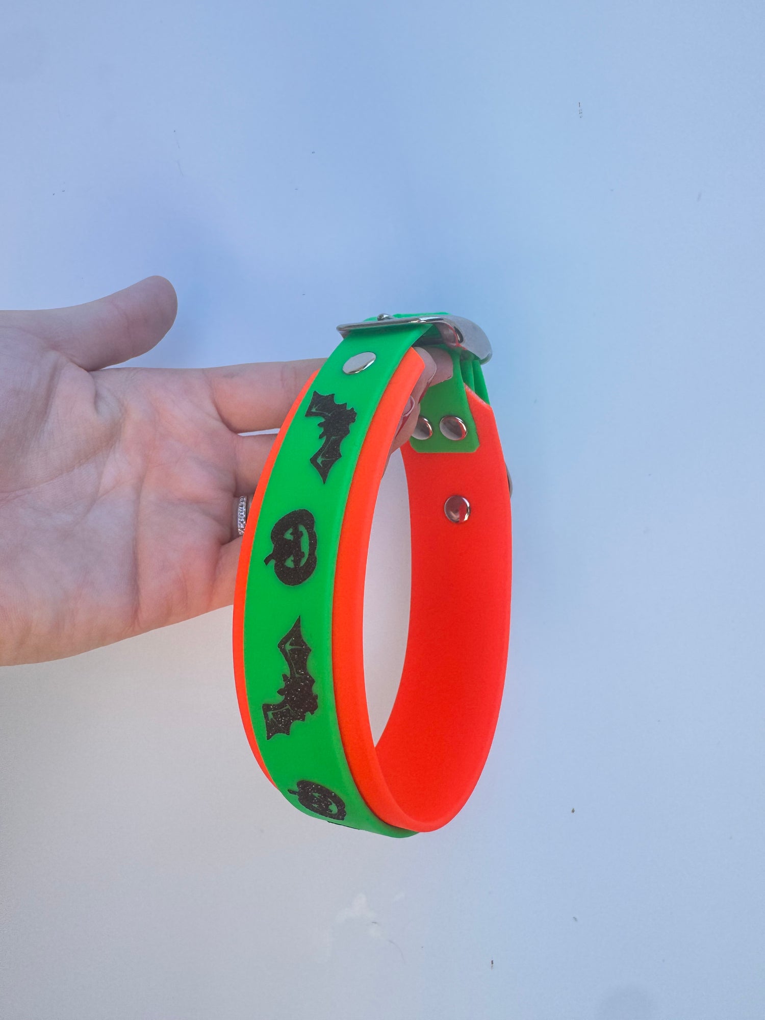 M (35-43cm neck) Neon orange/green Halloween Collar (3.8cm wide)