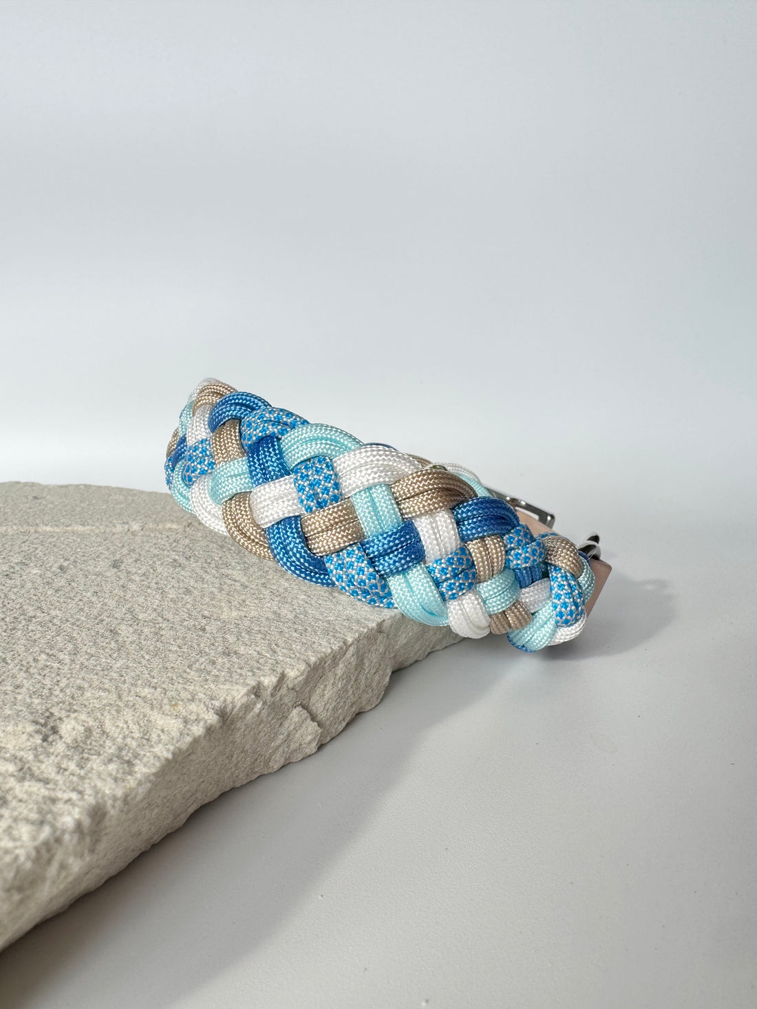 Blue paracord dog collar